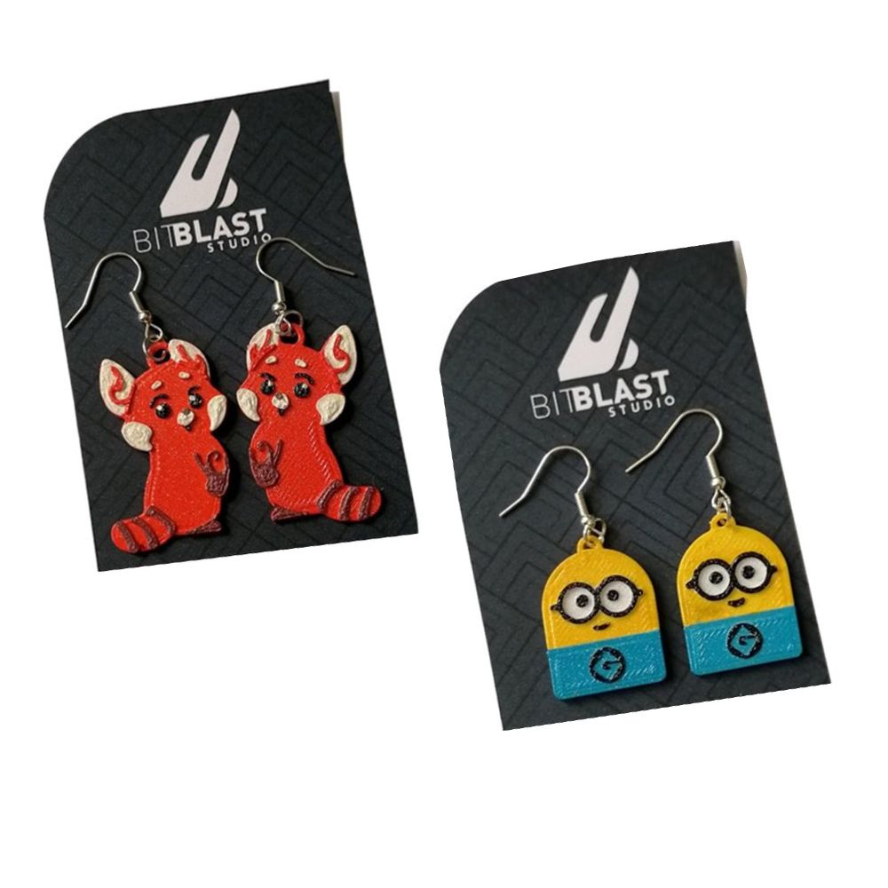 BitBlast Studio Set 2 Pares Aretes Artesanales para Dama en Impresión 3D Red y Minions
