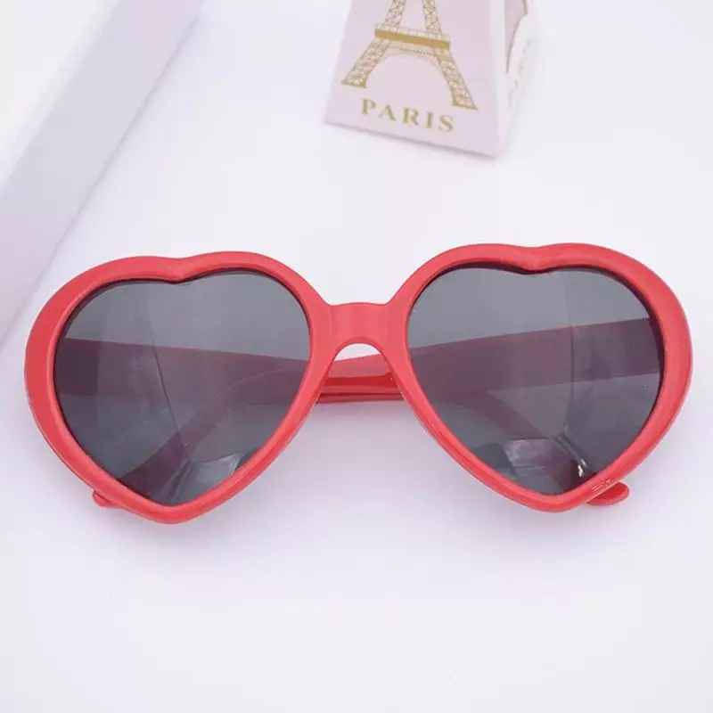 Lentes de corazón con marco rojo vintage moda Unisex gafas corazón de sol