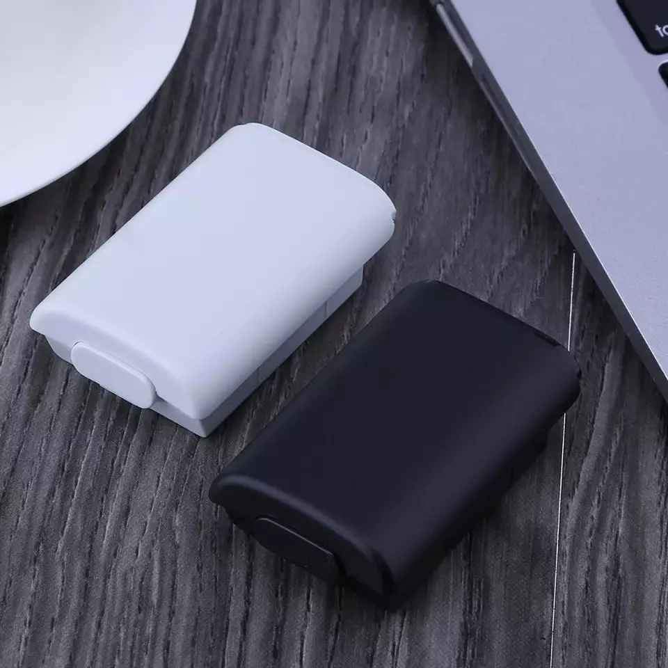 Tapa cajita xbox 360 caja baterías control color negro