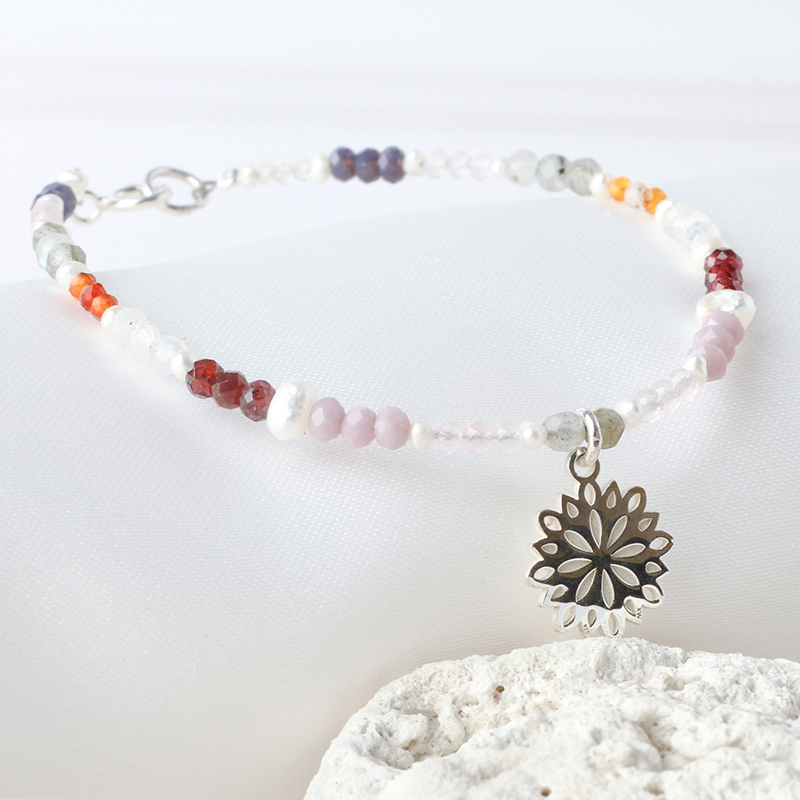 Pulsera Gerbera con piedras naturales