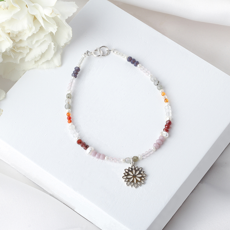Pulsera Gerbera con piedras naturales