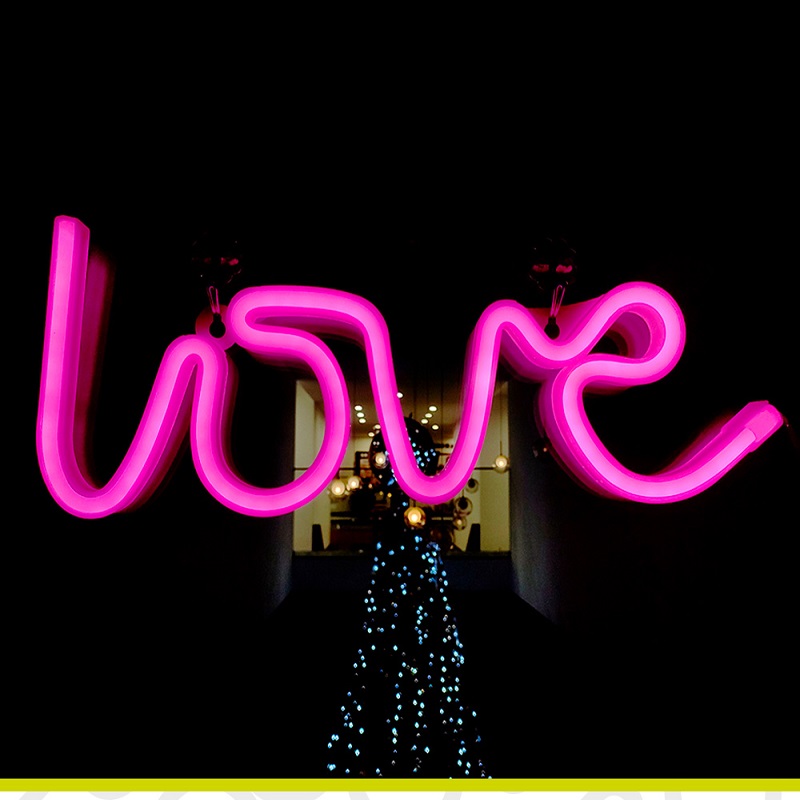 Letrero led neon decoración bar recámara LOVE toda ocasión Artego.