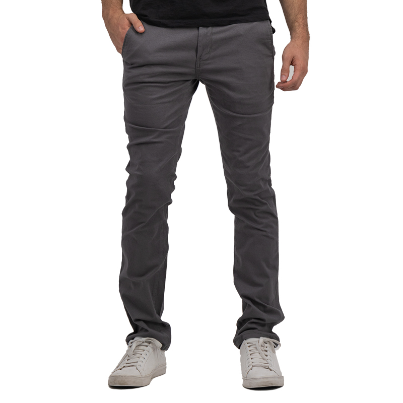 Pantalon gris best sale gabardina hombre