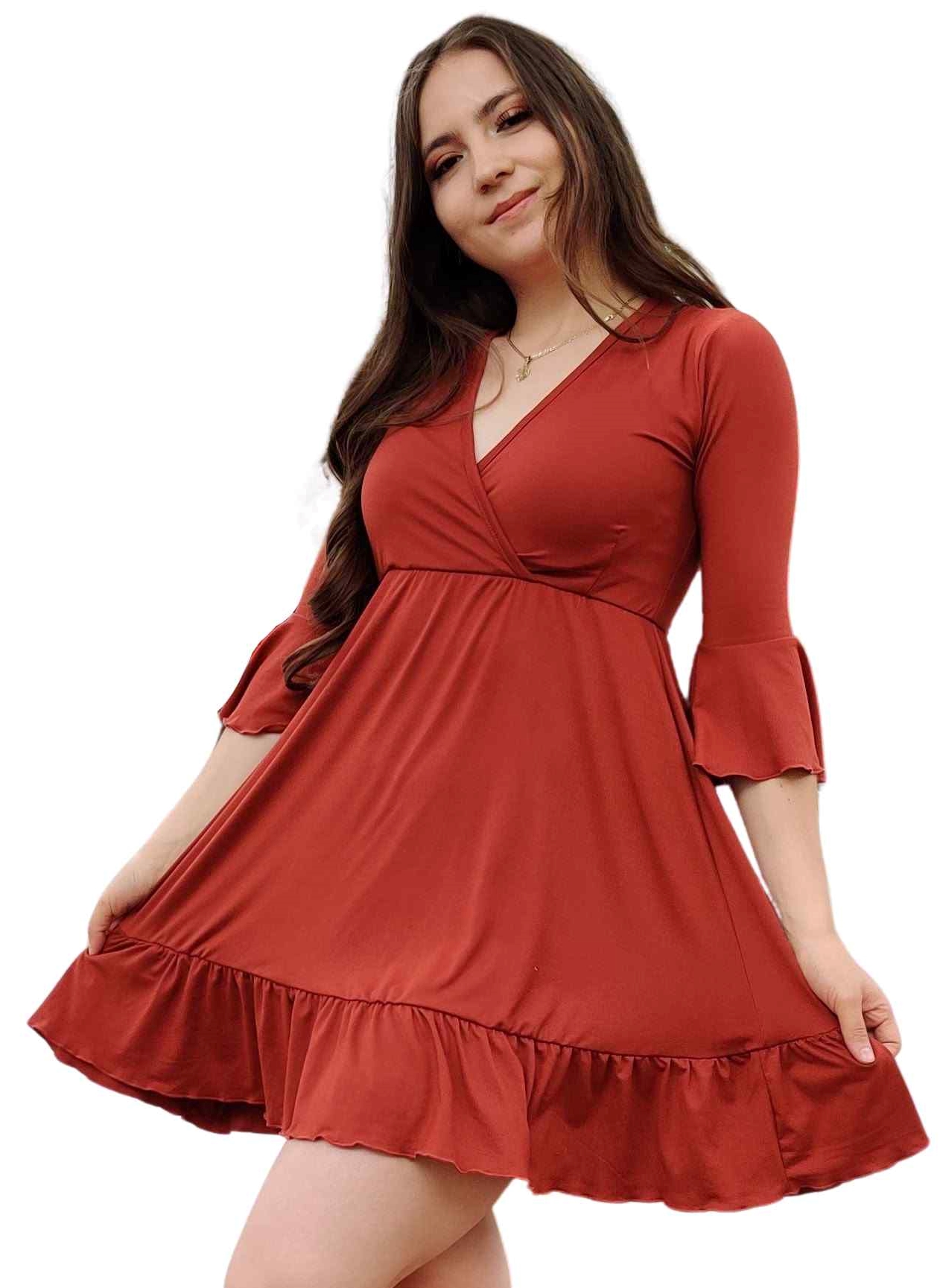 Vestido España corto escote cruzado V olanes curvy playa