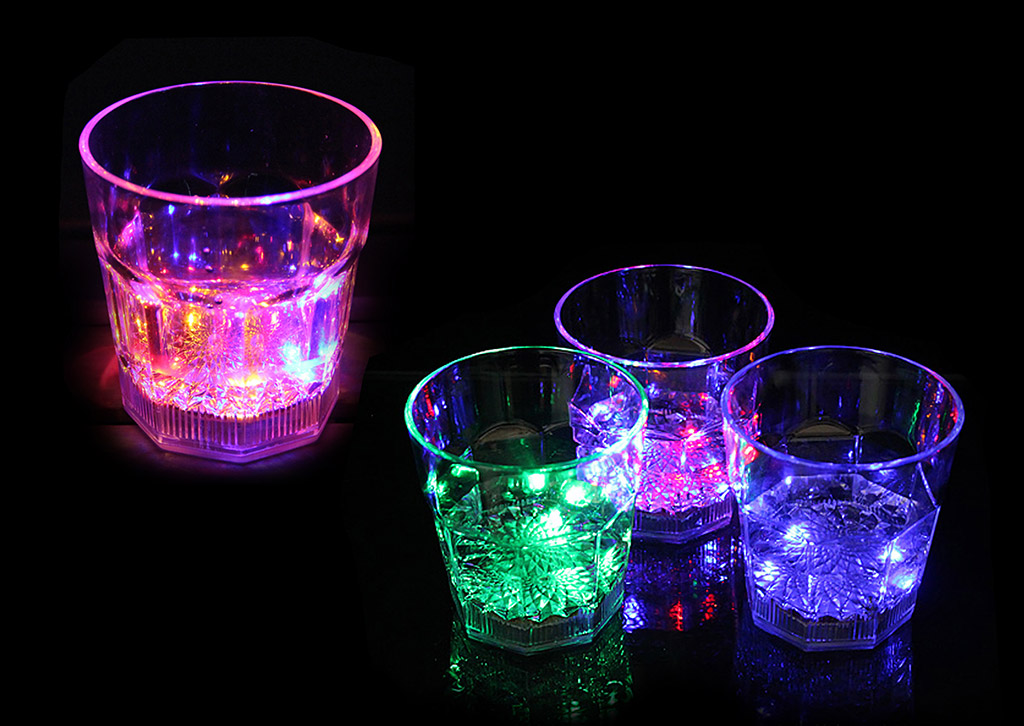 Vaso Pequeño Plástico Para Bebida Shots Con Luz Led 1 Pieza