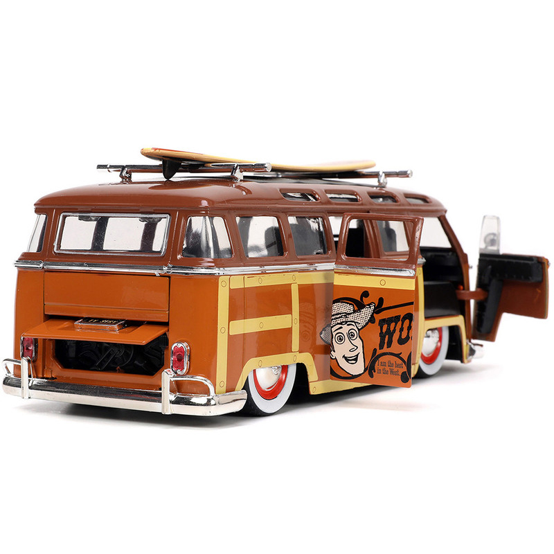 Volkswagen T1 Bus Brown Combi con Figura Sheriff Woody Toy Story Disney Pixar Hollywood Rides Jada Toys Escala 1:24