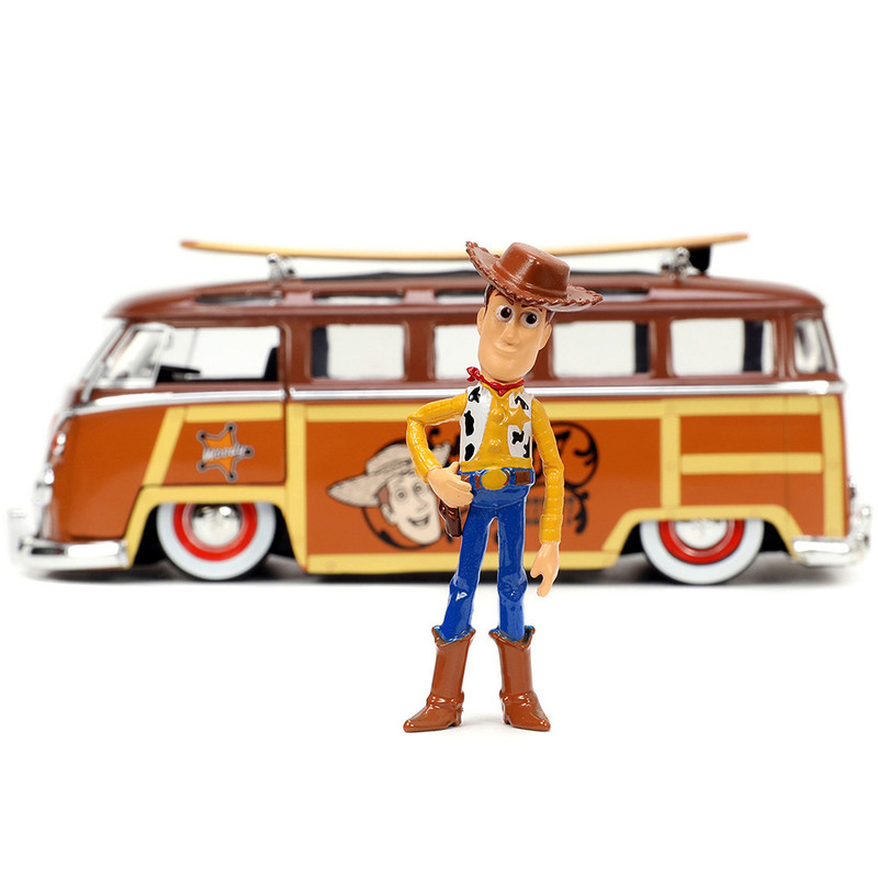 Volkswagen T1 Bus Brown Combi con Figura Sheriff Woody Toy Story Disney Pixar Hollywood Rides Jada Toys Escala 1:24