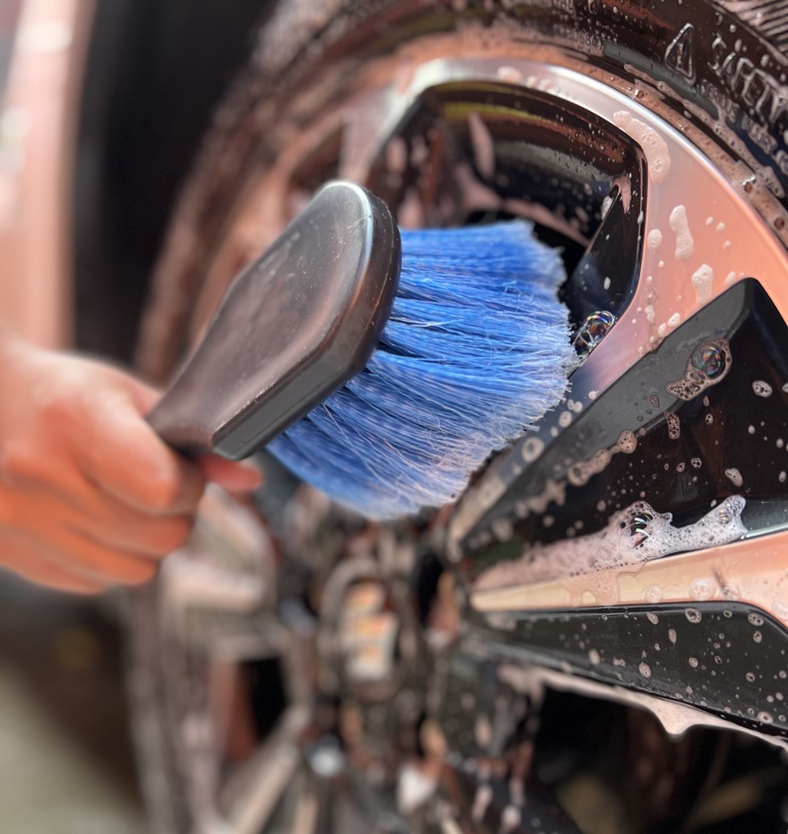 Cepillo Corto Suave Para lavado de Superfices Exteriores como Tolva Llantas para Coches Autos Motos