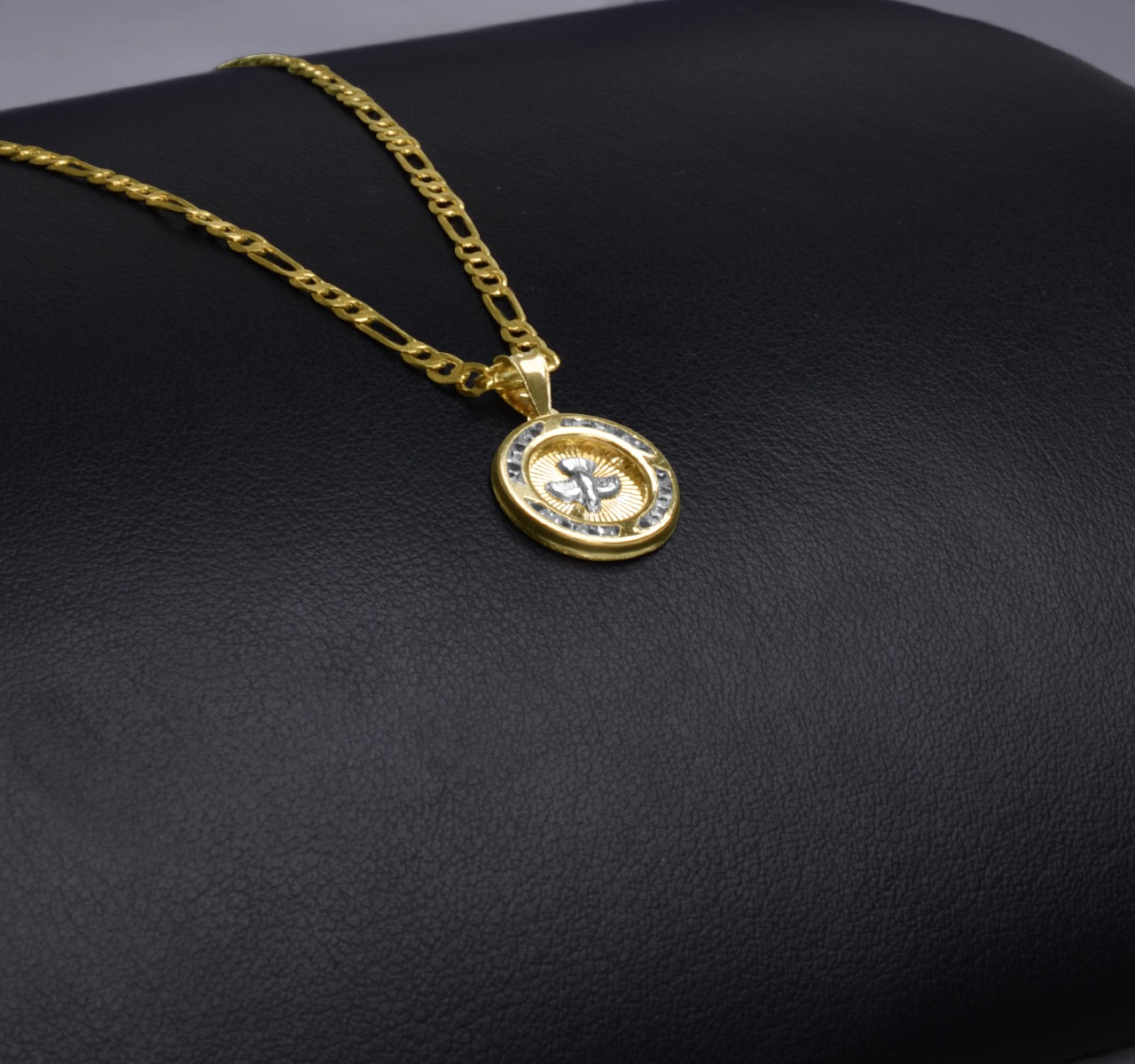 Hermosa Medalla Espíritu Santo Oro 10k + Cadena 