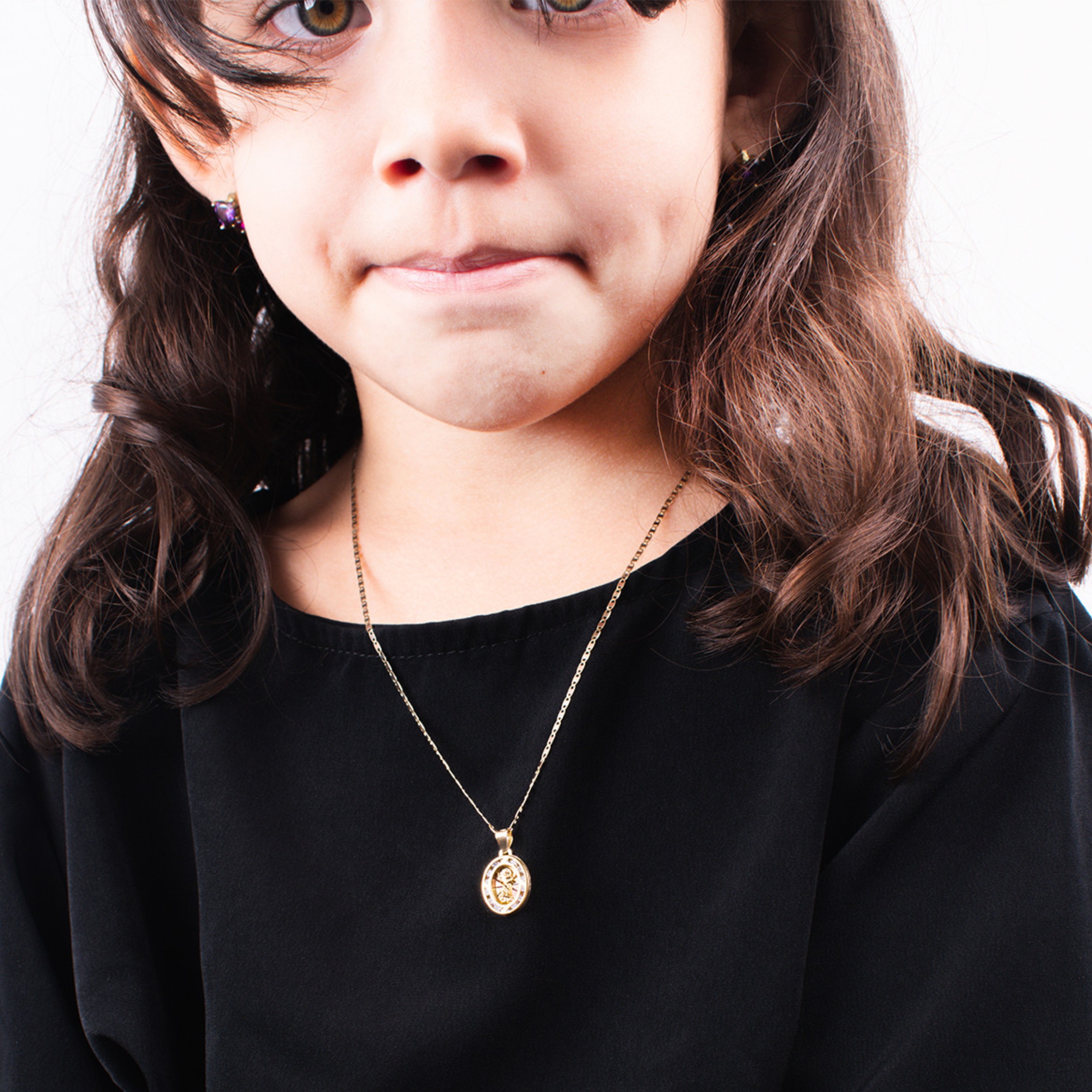 Medalla Divino Niño con cadena oro 10K 