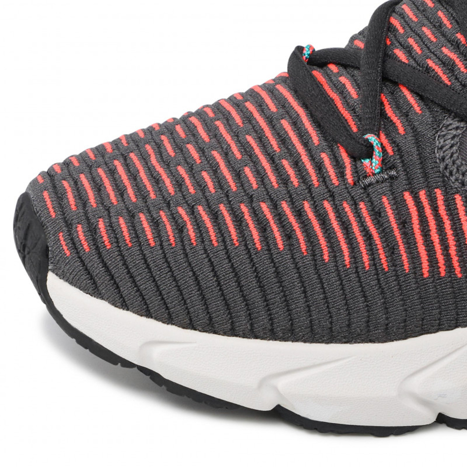 Tenis Under Armour HOVR Phantom 2 IntelliKnit 3024154-107 Entrenamiento 