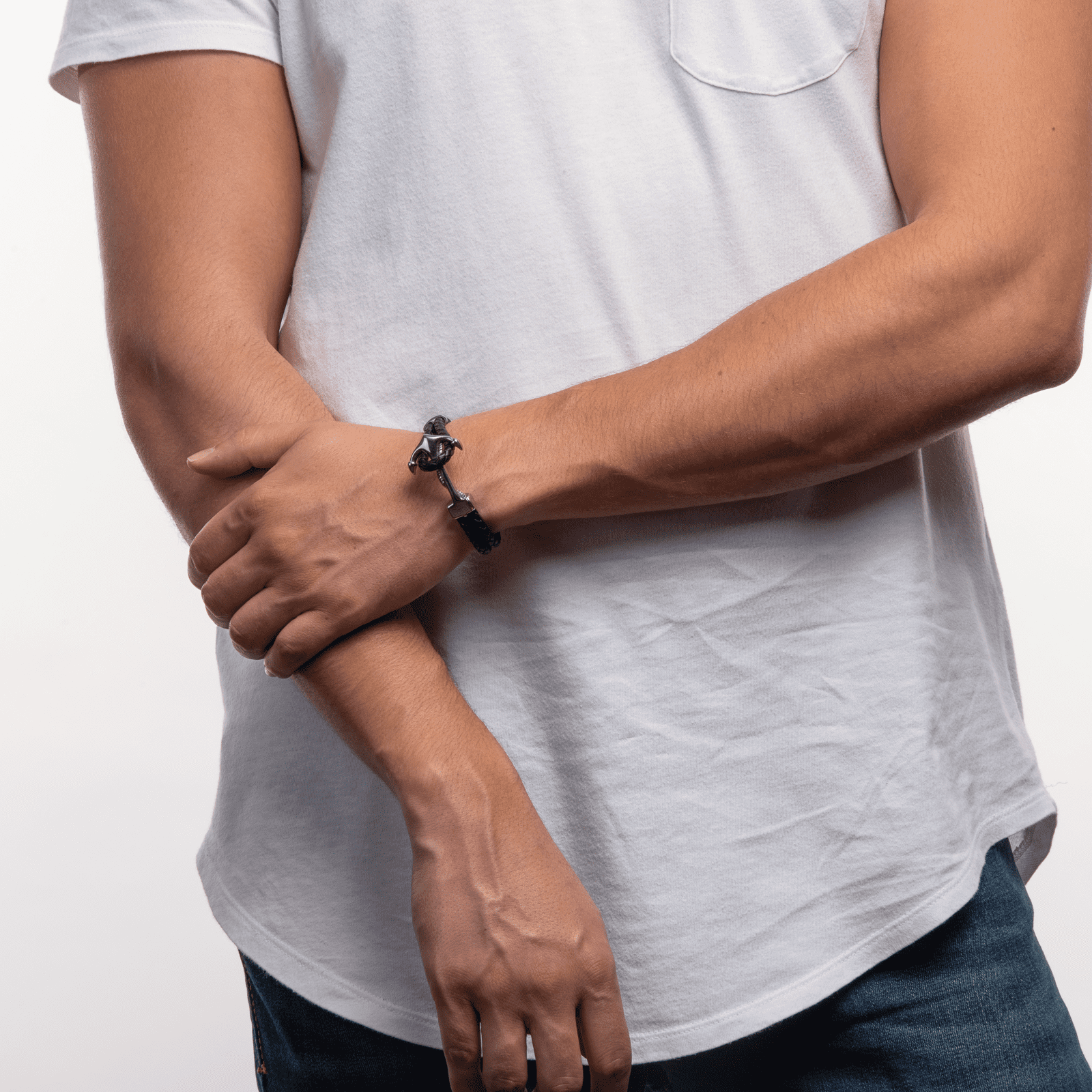 LUCKMAN Brazalete Hombre de Ancla , Pulsera de Acero Inoxidable Color Plata y Cuero Piel Vegana - Modelo Ancor