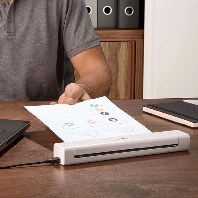 Scanner Portátil Brother Ds640, 1200 X 1200 Dpi, Escáner Color, Usb 3.0, Negro/Blanco.