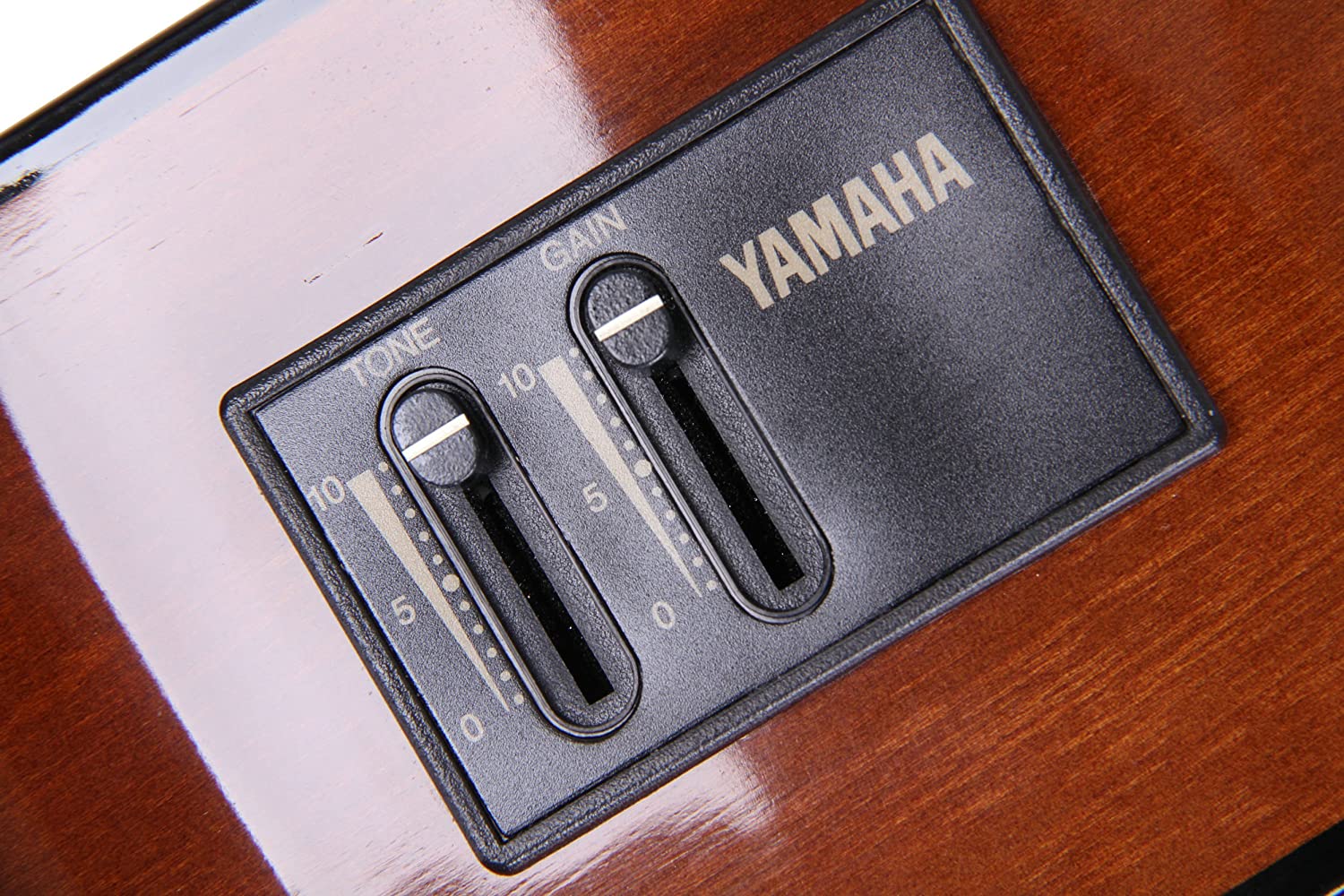 Yamaha Cx40 Guitarra Clásica Electroacústica Cuerdas De Nylon-Natural.