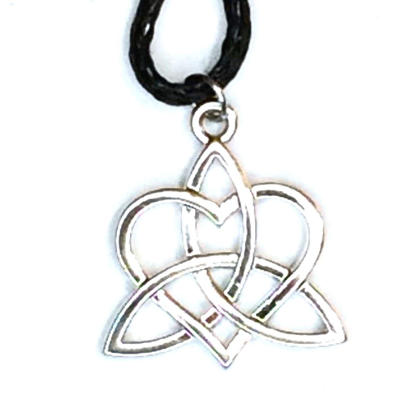 + de 5 Modelos de Triqueta en Acero- Wicca