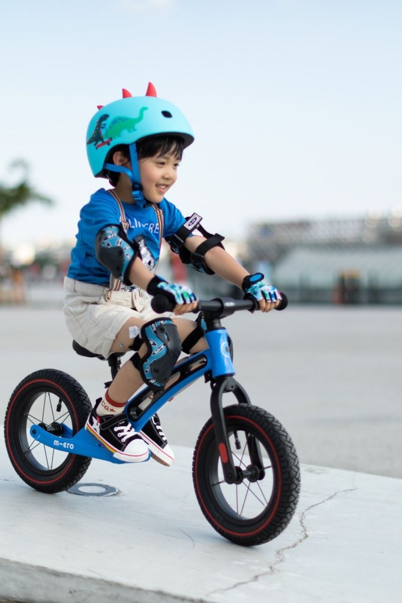 Bicicleta Balance Micro sin pedales Balance Bike Deluxe Azul.