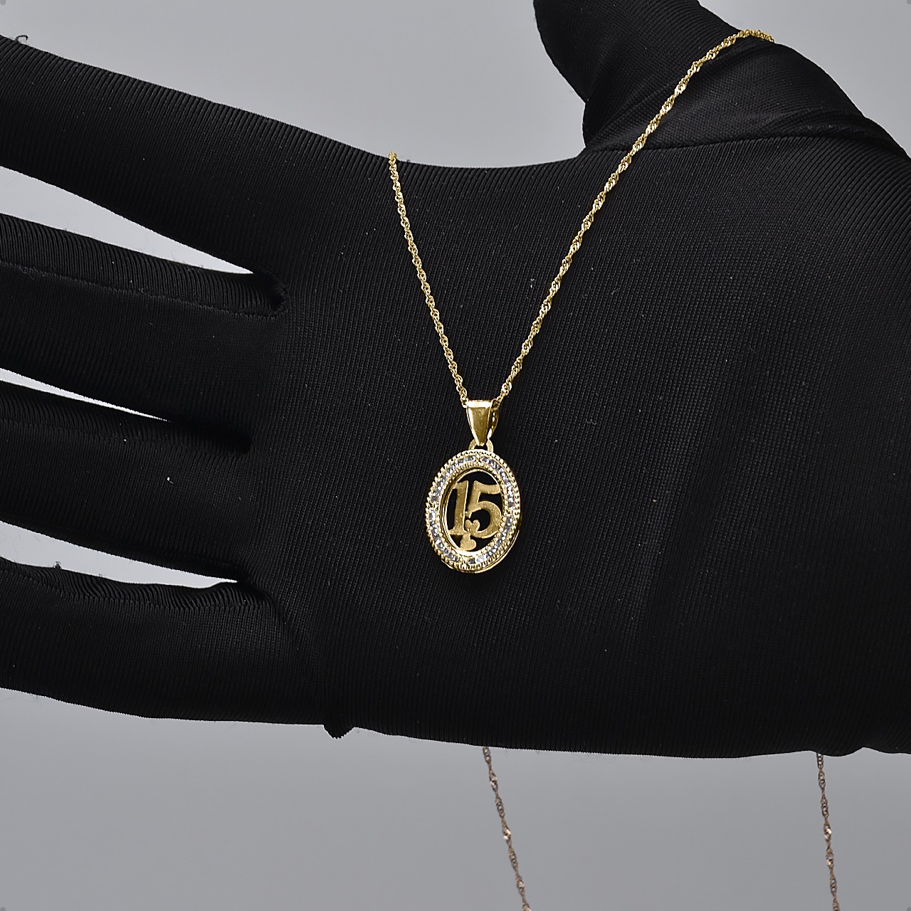 Dije 15 Años Oval Dije Con Cadena 50cm Oro 10k