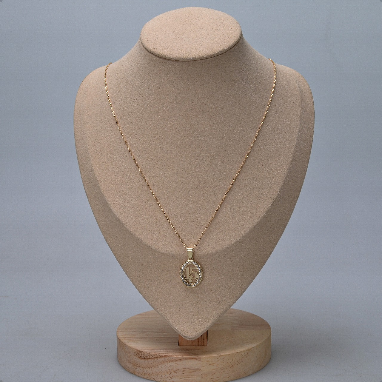 Dije 15 Años Oval Dije Con Cadena 50cm Oro 10k