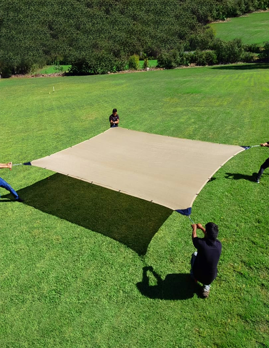 Hanlob Malla Sombra 2x2 m para Exteriores Extra Reforzada, 90% de Sombra, Bloqueo de Rayos UV, Sombra Raschel para Jardín o Terraza, Resistente a Lluvias, Fácil y Lista para Instalar.