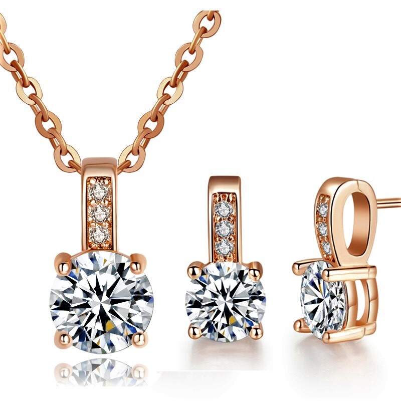 Set Destellos ADELSTEN con Cadena, Dije y Aretes en Chapa de Oro Rosa y SWAROVSKI ELEMENTS INCLUYE DE REGALO ARETES DIAMOND Y CAJA PARA REGALO