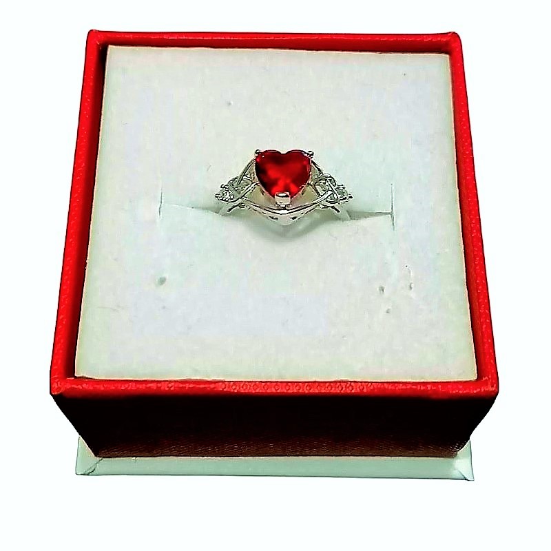 Anillo ADELSTEN Corazón Rojo en Chapa de Rodio Ajustable SWAROVSKI ELEMENTS INCLUYE DE REGALO ARETES DIAMOND Y CAJA PARA REGALO