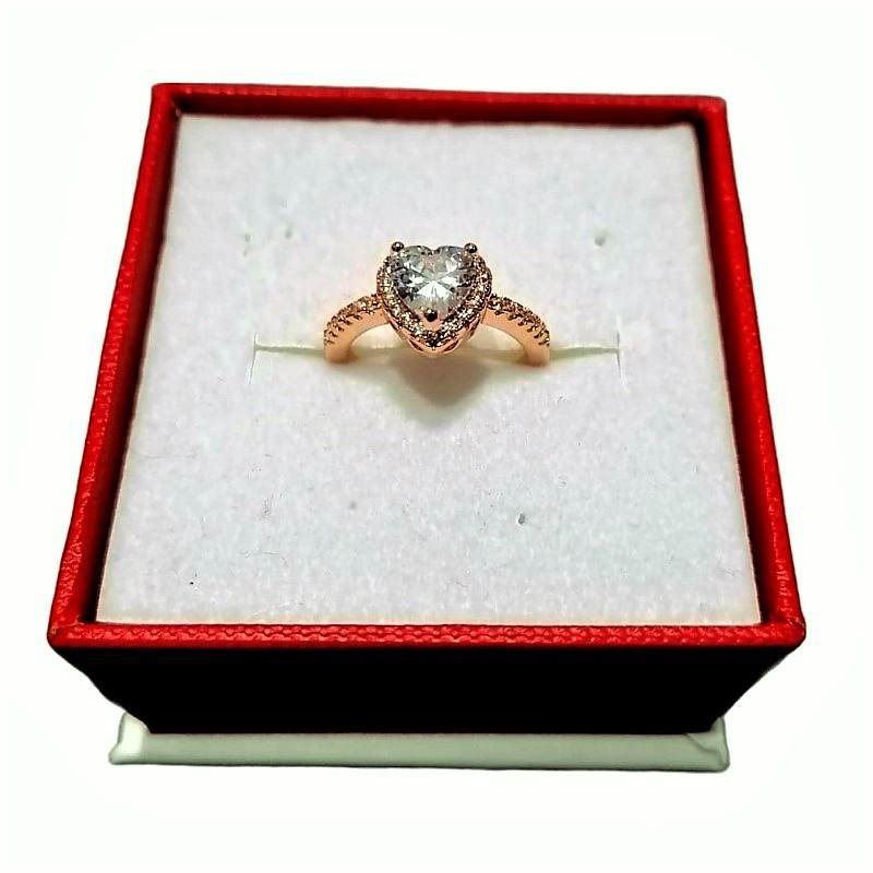 Anillo Corazon Dorado ADELSTEN en Chapa de Oro Rosa Ajustable y SWAROVSKI ELEMENTS INCLUYE DE REGALO ARETES DIAMOND Y CAJA PARA REGALO
