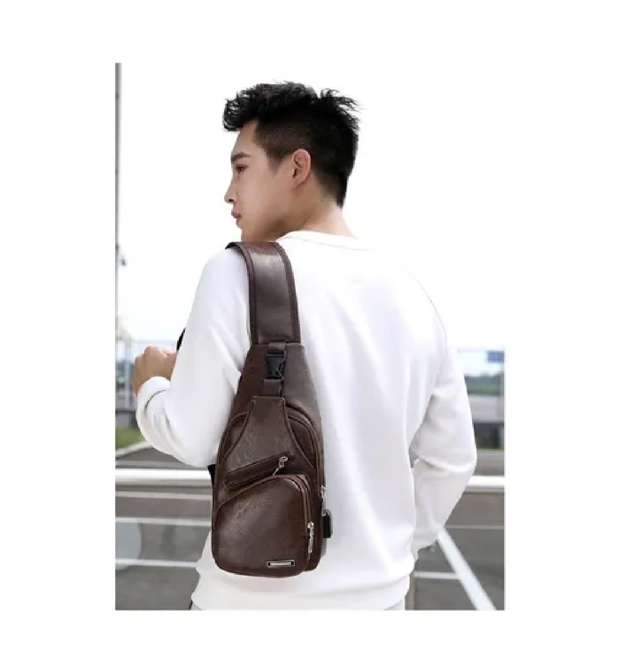 Pechera Mochila Cruzada Con Usb Moda Tipo Piel Marron Obscuro