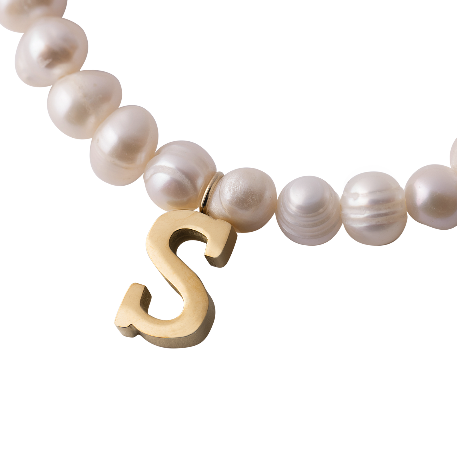 LuckyLy Pulsera Mujer de Perlas con Inicial Letra S , Brazalete con Dije de Acero Inoxidable con Baño de Oro 18k - Modelo Galia