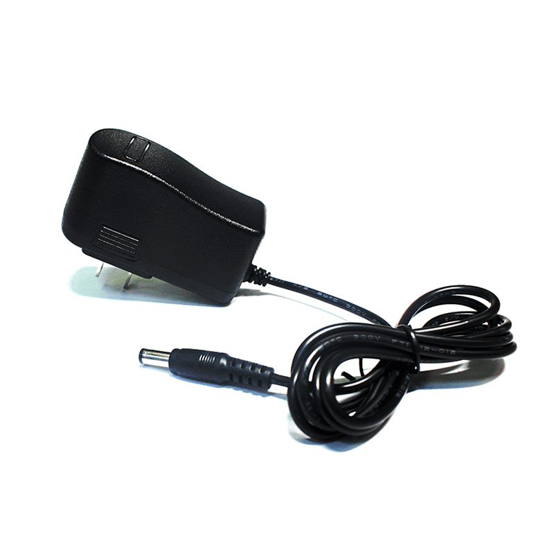 Fuente de Poder Regulada de 12VDC -SAXXON PSU12015E/ 1.5 Ampers/ Conector Macho/ Especial para Cámaras de CCTV
