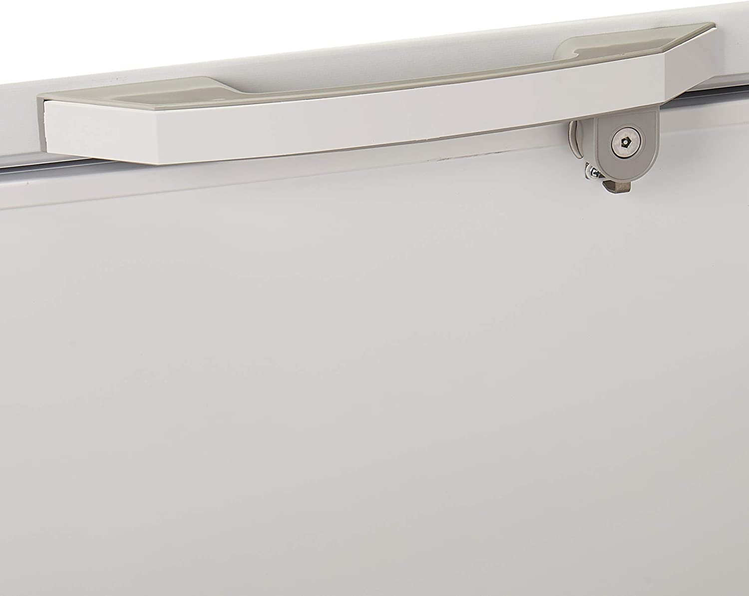 Hisense Fc88D6Bwx Congelador De 9 Pies Enfria Y Congela, Color, Silver, Pack Of Aquete De 1