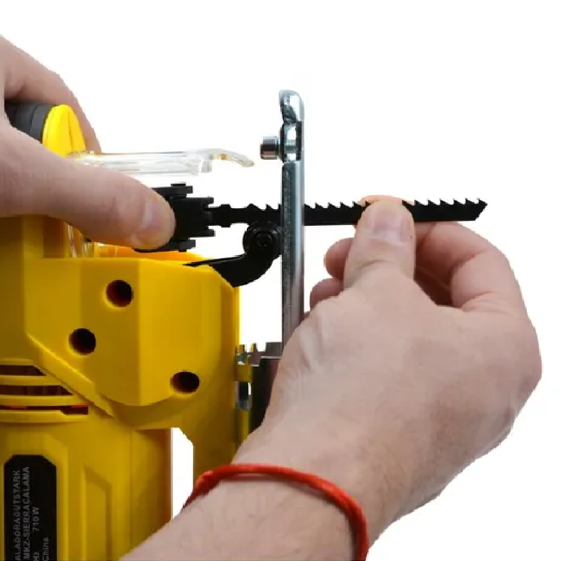 Sierra Caladora 710 W 6 Vel 3000 Rpm Luz Led + Kit Seguetas Amarilla