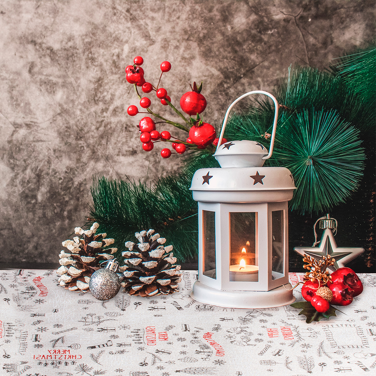 Decoración Navidad, Set Mantel rectangular para mesa, Blanco/plata, Algodón, 270 cm + 6 manteles individuales doble cara + 6 servilletas de tela, Adorno Navideño