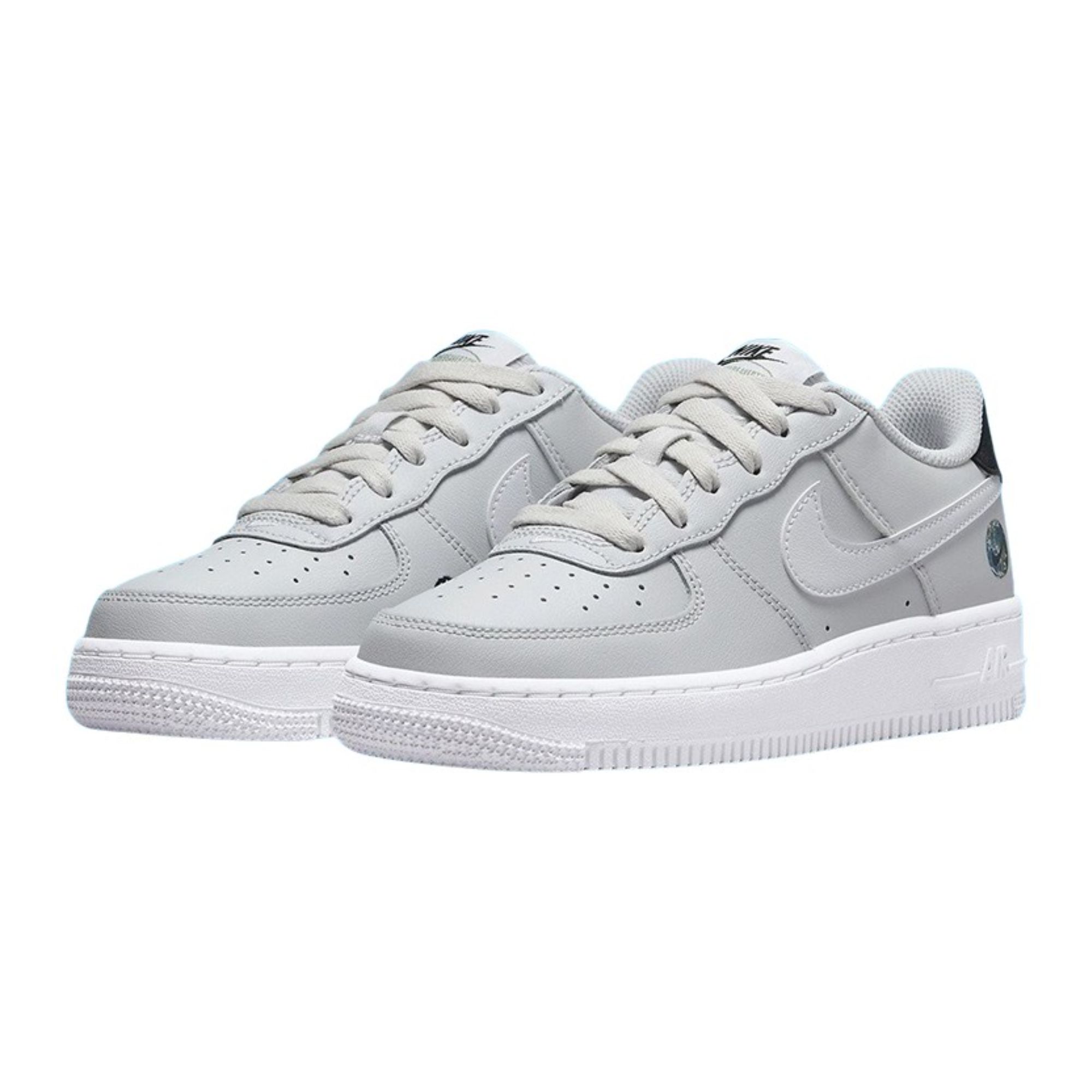 Tenis Nike Air Force 1 Low "Have A Nike Day Earth" Gris con Blanco Hombre Originales DM0118001