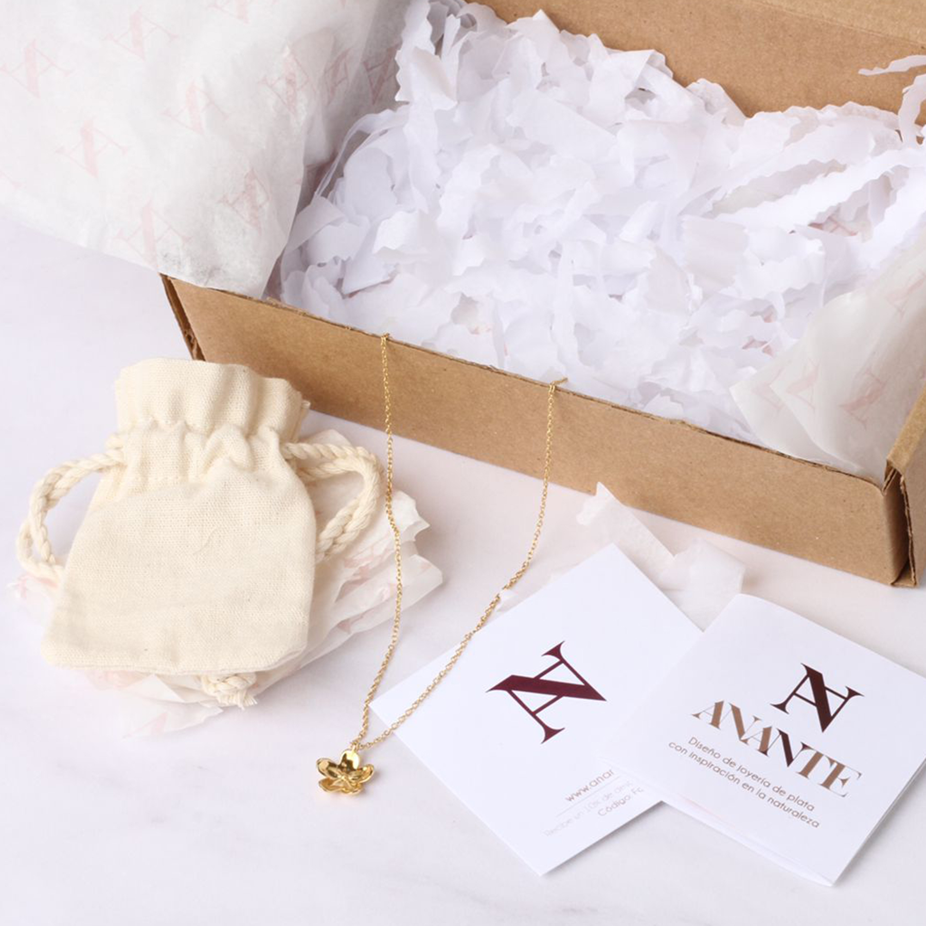 Arracadas medianas de plata .925 con bolitas,  Joyería para Mujer de Anante Joyería.