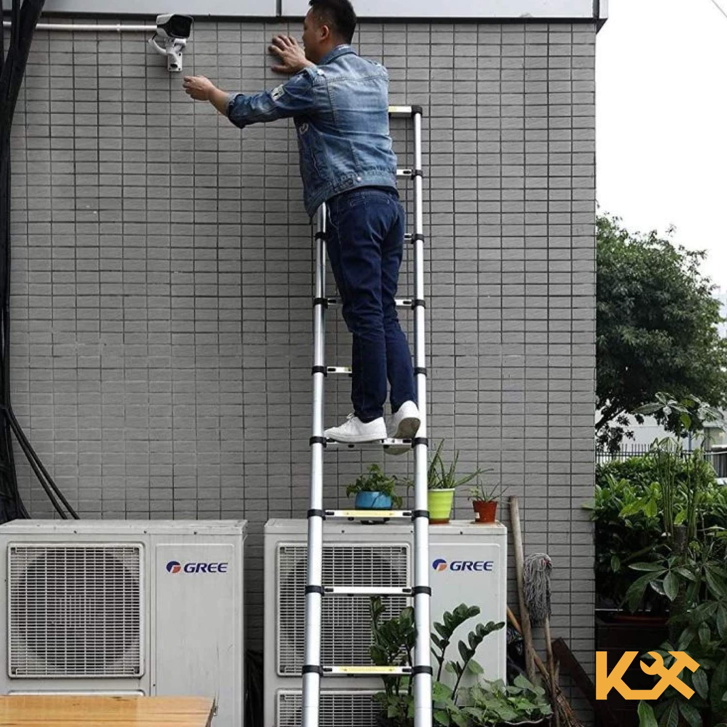 Escalera Telescopica Retractil Aluminio 9 Escalones 2.6 m RY-1326 Kingsman 