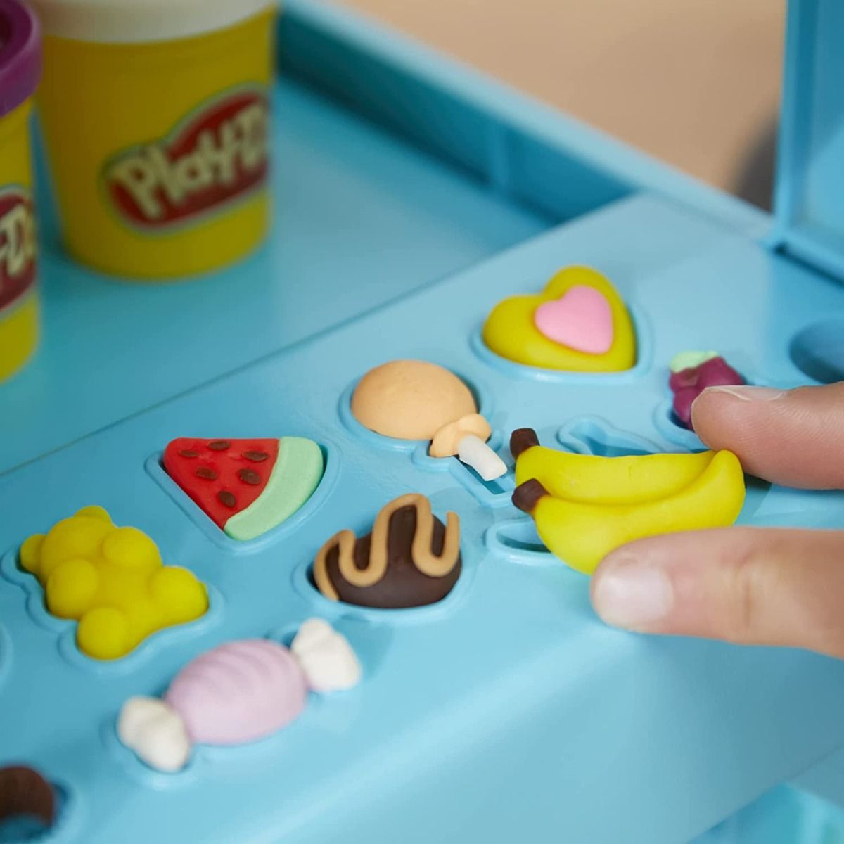 Play-Doh Kitchen Creations - Súper Camión de Helados