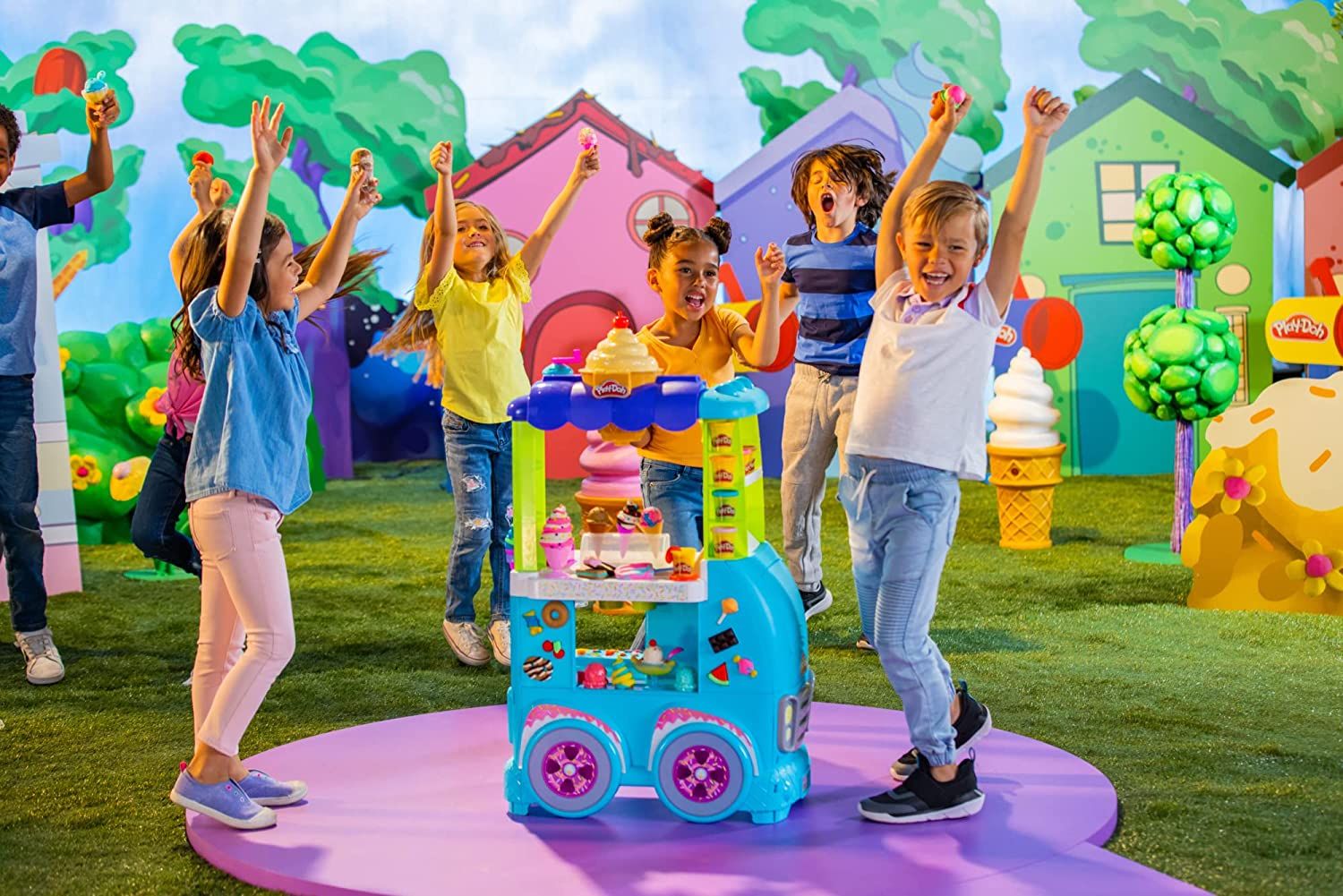 Play-Doh Kitchen Creations - Súper Camión de Helados