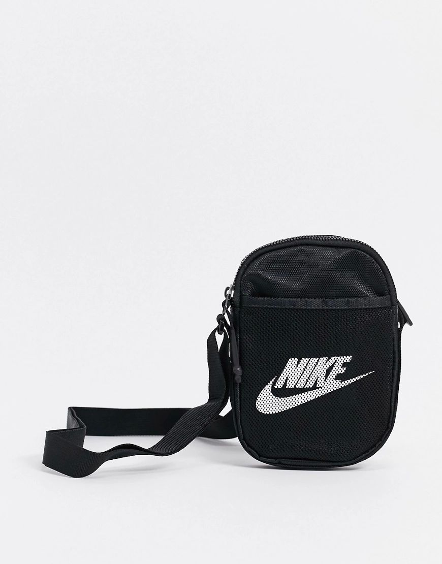 Mariconera Nike Heritage negra UNISEX BA5871-010
