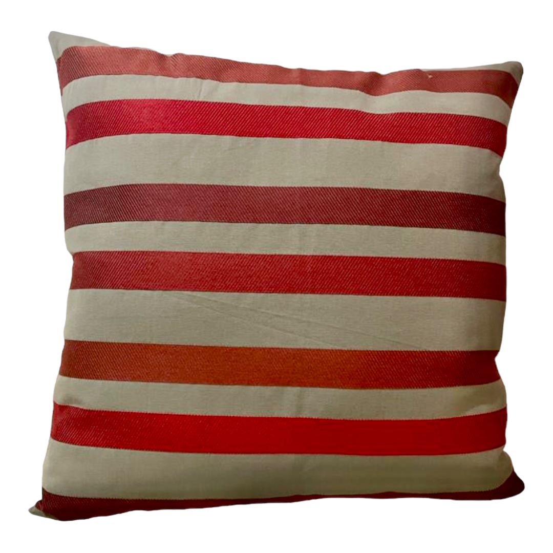 COJIN CUADRADO DECORATIVO DE POLIESTER VARIOS DISEÑOS MEDIDAS 60X60 .