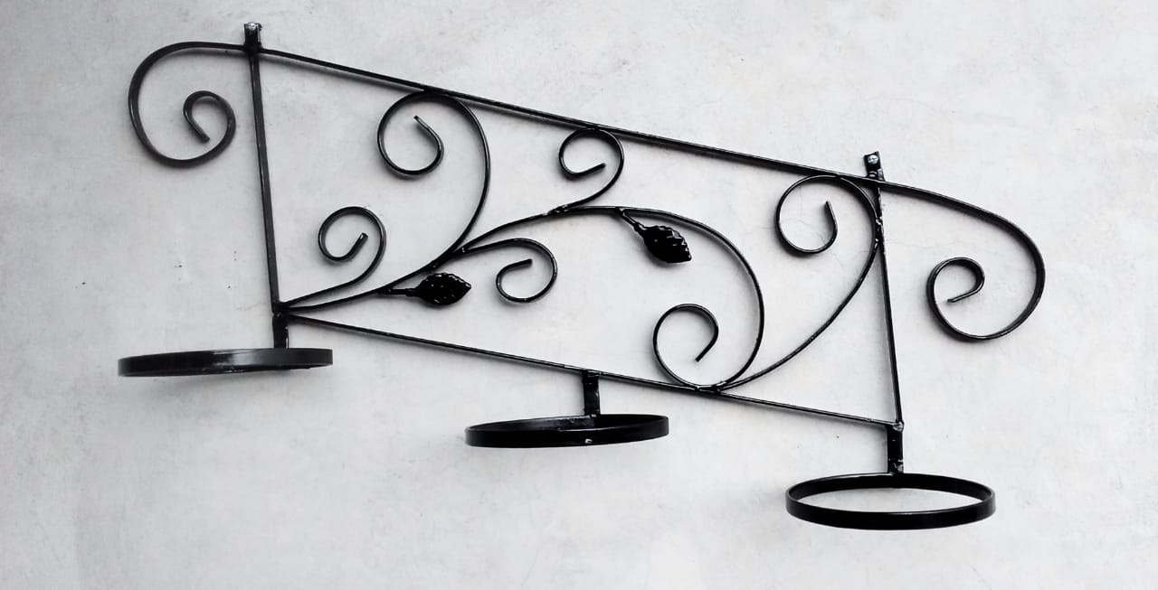 Base Para Macetas De Pared En Forma Diagonal 