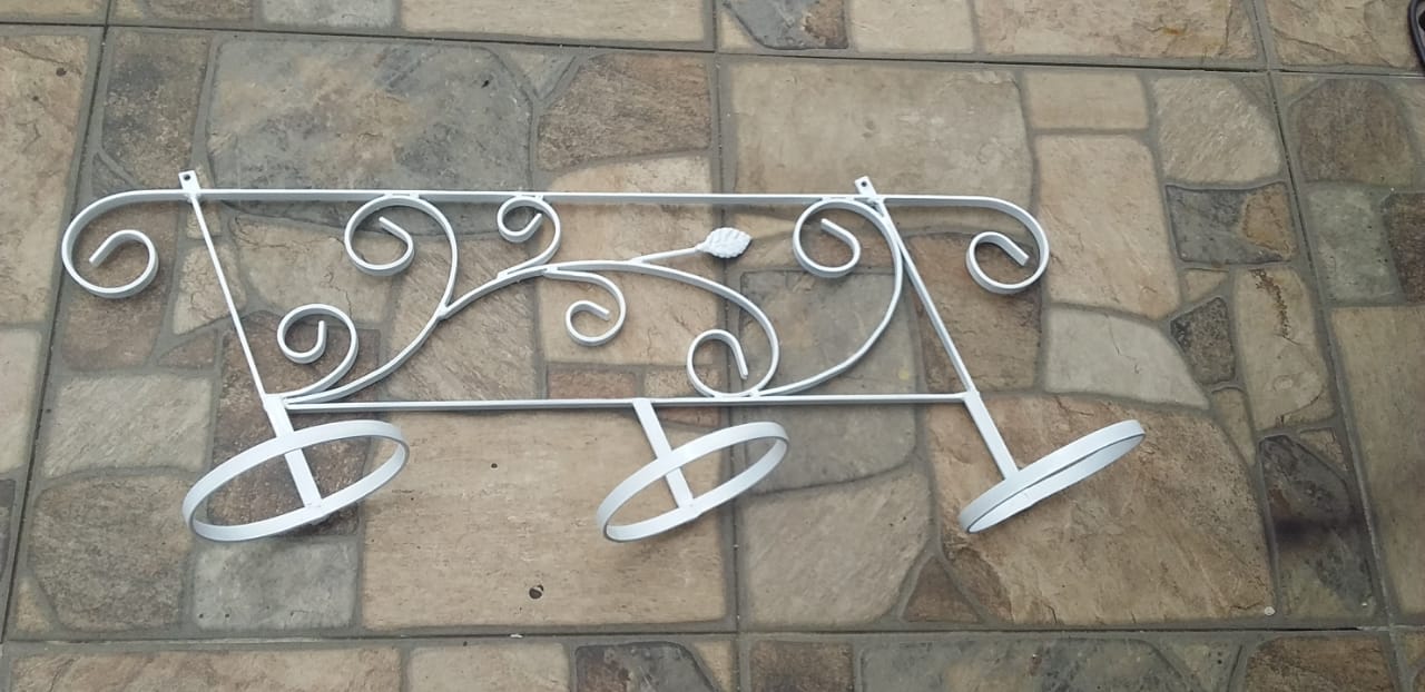 Base Para Macetas De Pared En Forma Diagonal 