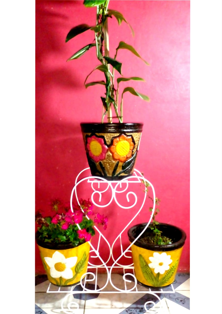 Base Porta Macetas En Forma De Corazón