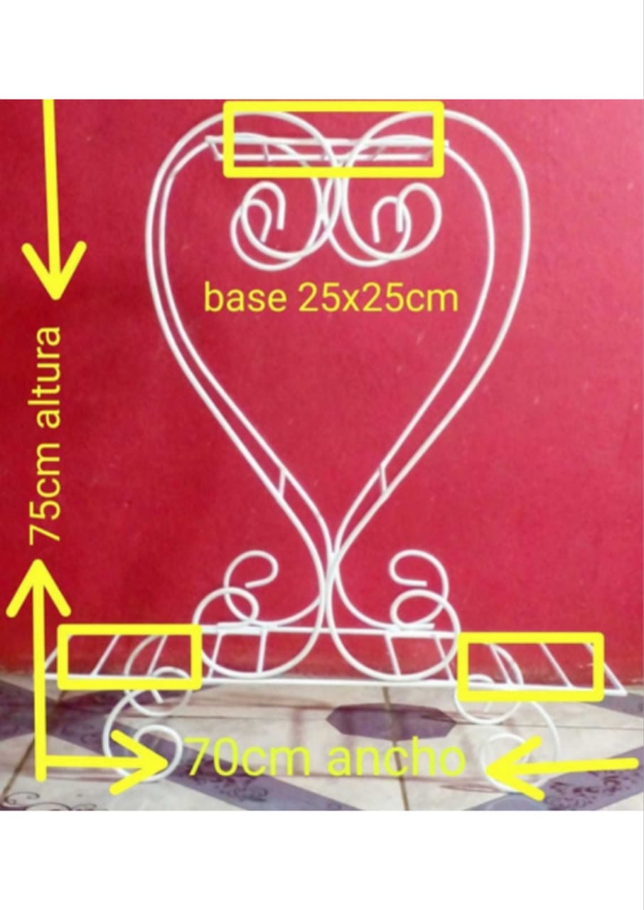 Base Porta Macetas En Forma De Corazón