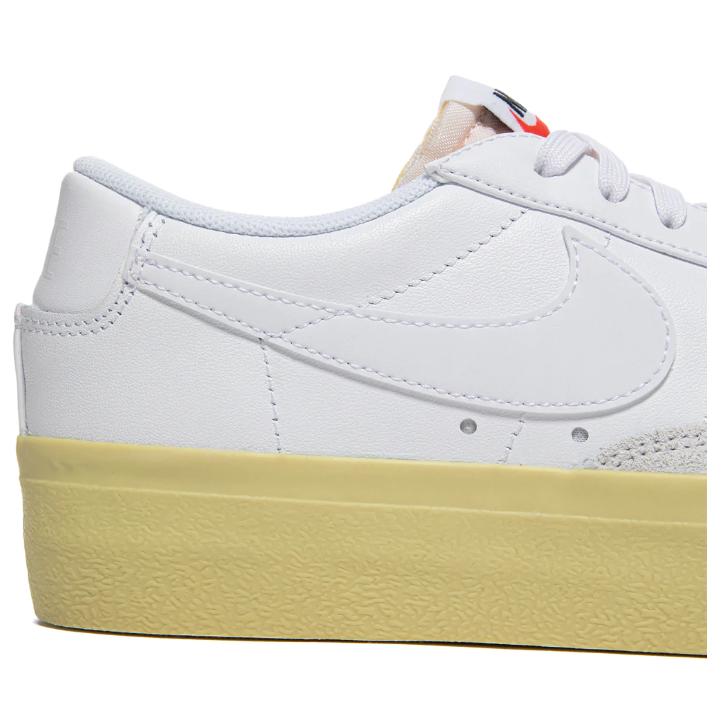 Tenis Nike Blazer Low Platform Dama DJ0292-109