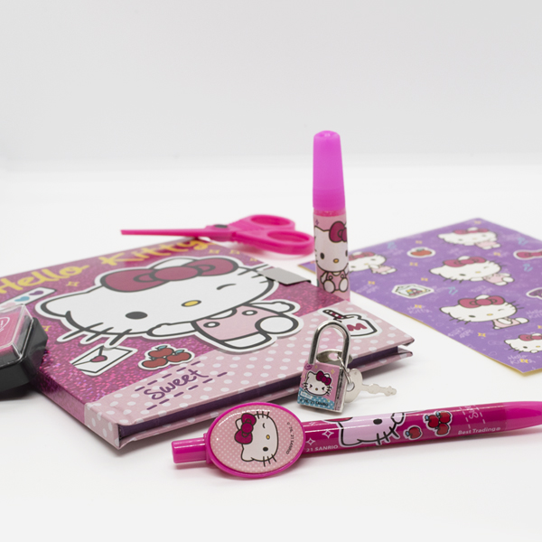 Set Hello Kitty Diario Secreto Con 60 Hojas + 7 Accesorios