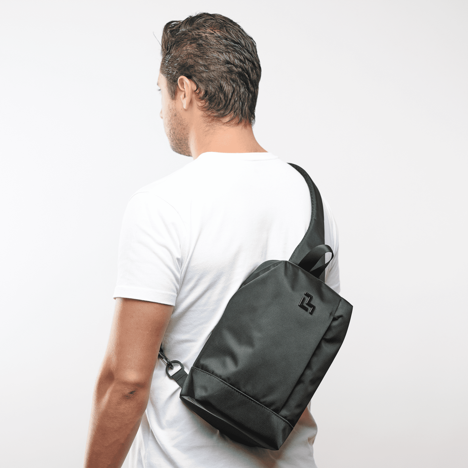 LUCKMAN Mochila Hombre Cruzada Antirrobo tipo Crossbody, Moderna, Múltiples Compartimentos y Repelente al Agua - Enzo, Negro