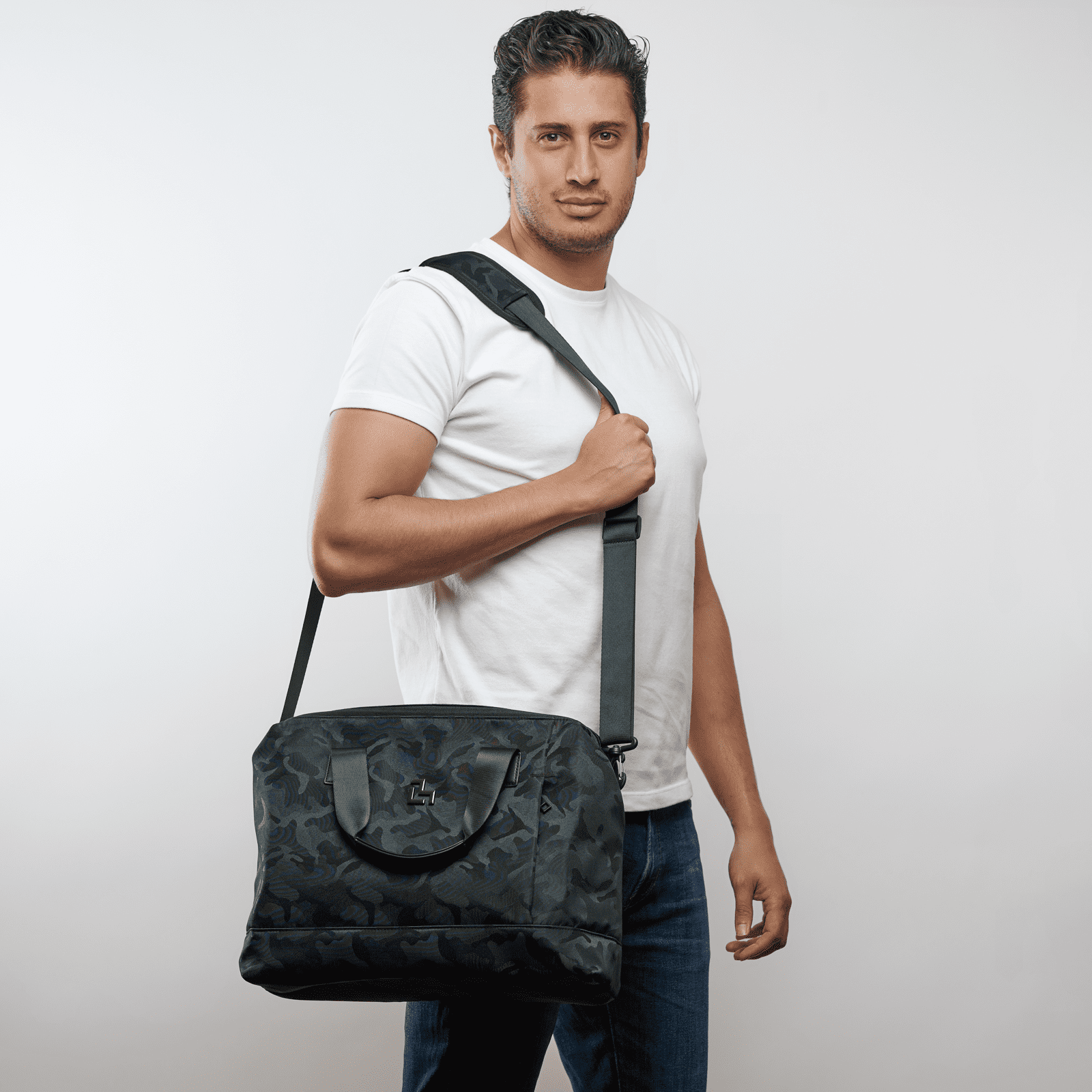 LUCKMAN Portafolio para Hombre tipo Maletín Ejecutivo, ideal como Funda y Mochila para Laptop hasta 15.6 Pulgadas - Modelo Dante Negro Militar