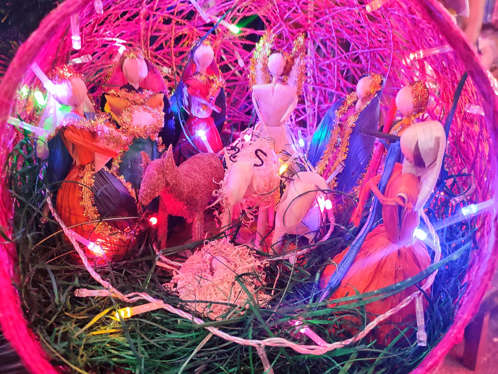 Nacimiento Navideño Artesanal Adorno Navidad Con Luz 12 pzs