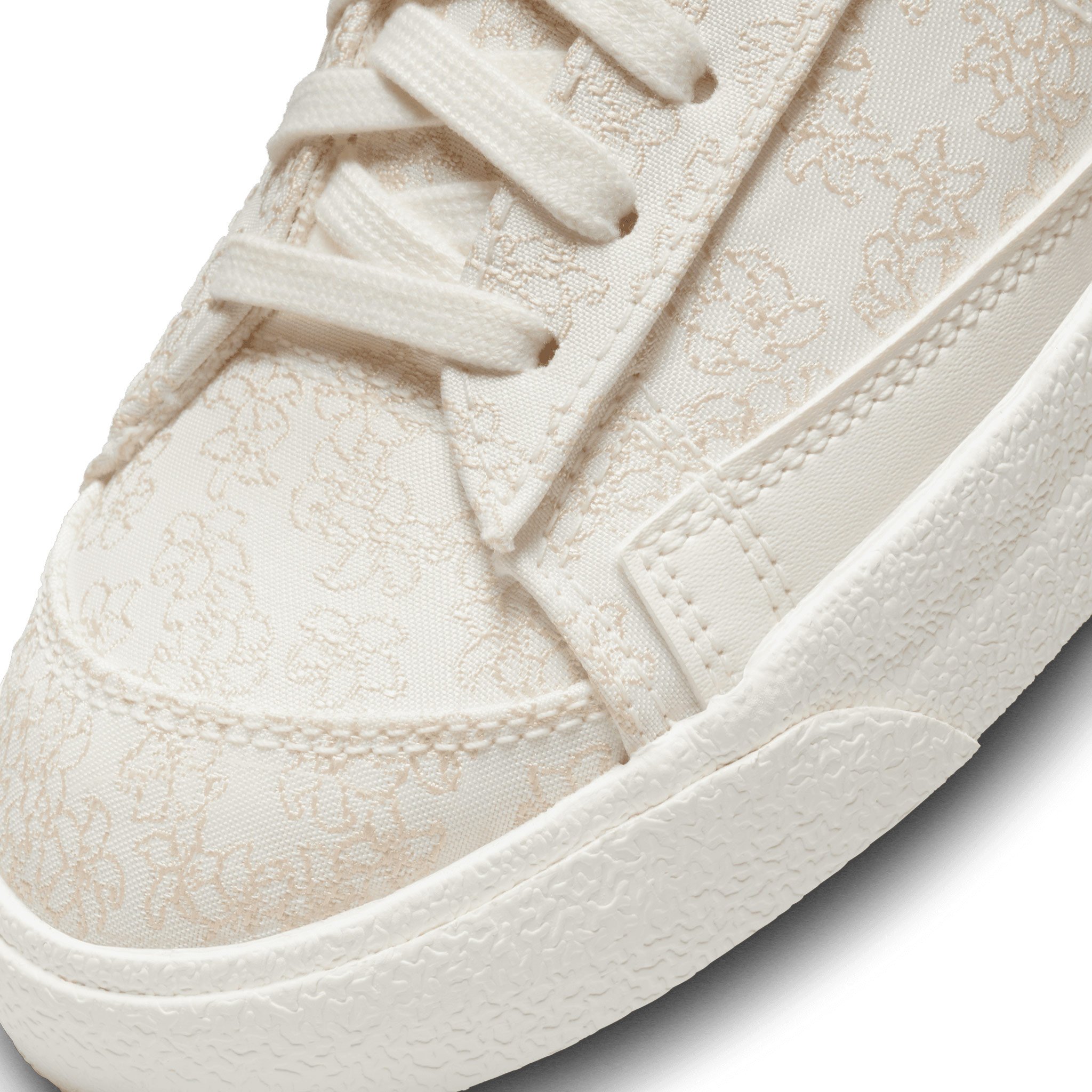 Tenis Nike Blazer Low Dama DR9955-100