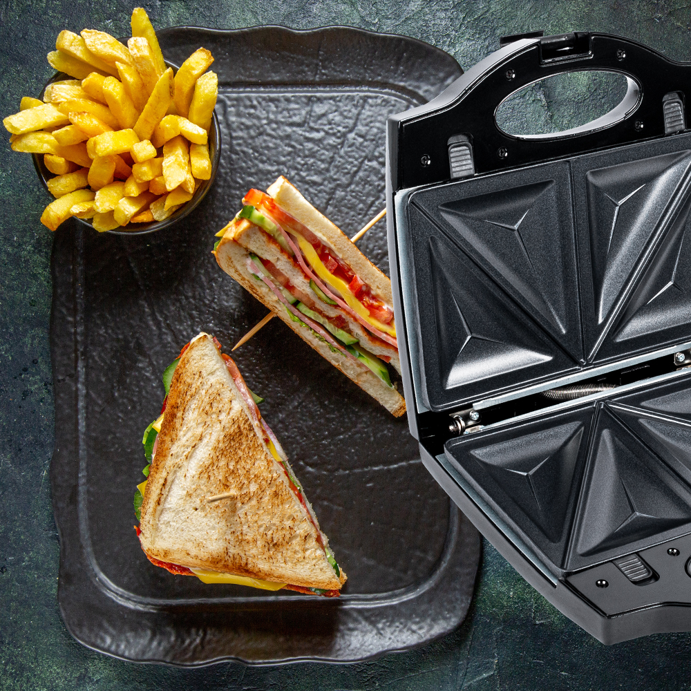 Sandwichera 3 en 1 Daewoo con placas intercambiables